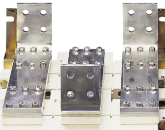 Connection bridge for changeover switch B6 800-1000A